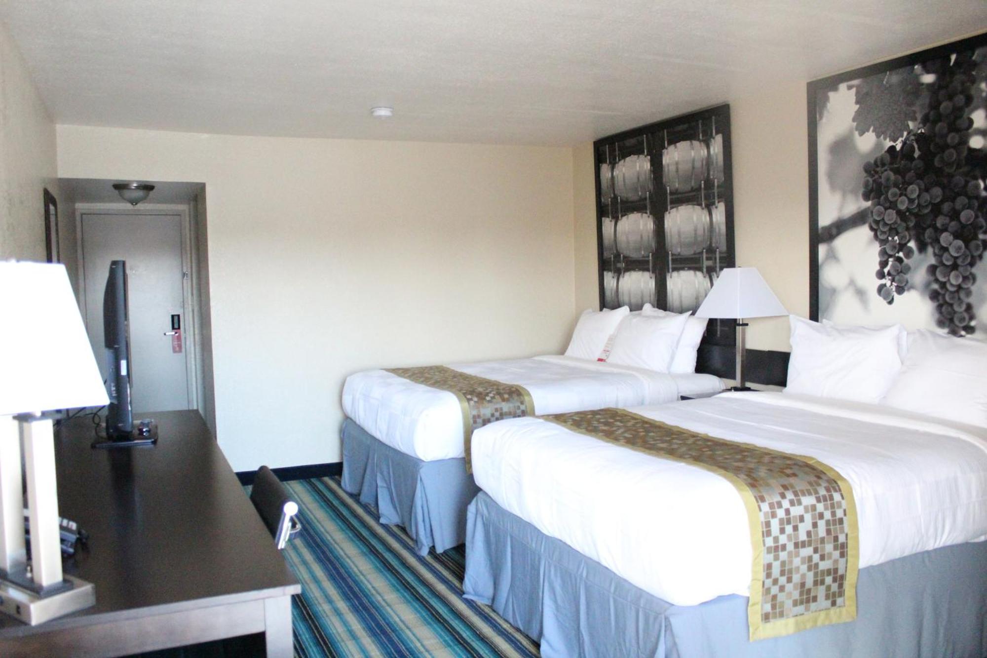 Super 8 By Wyndham Vallejo/Napa Valley Exterior photo