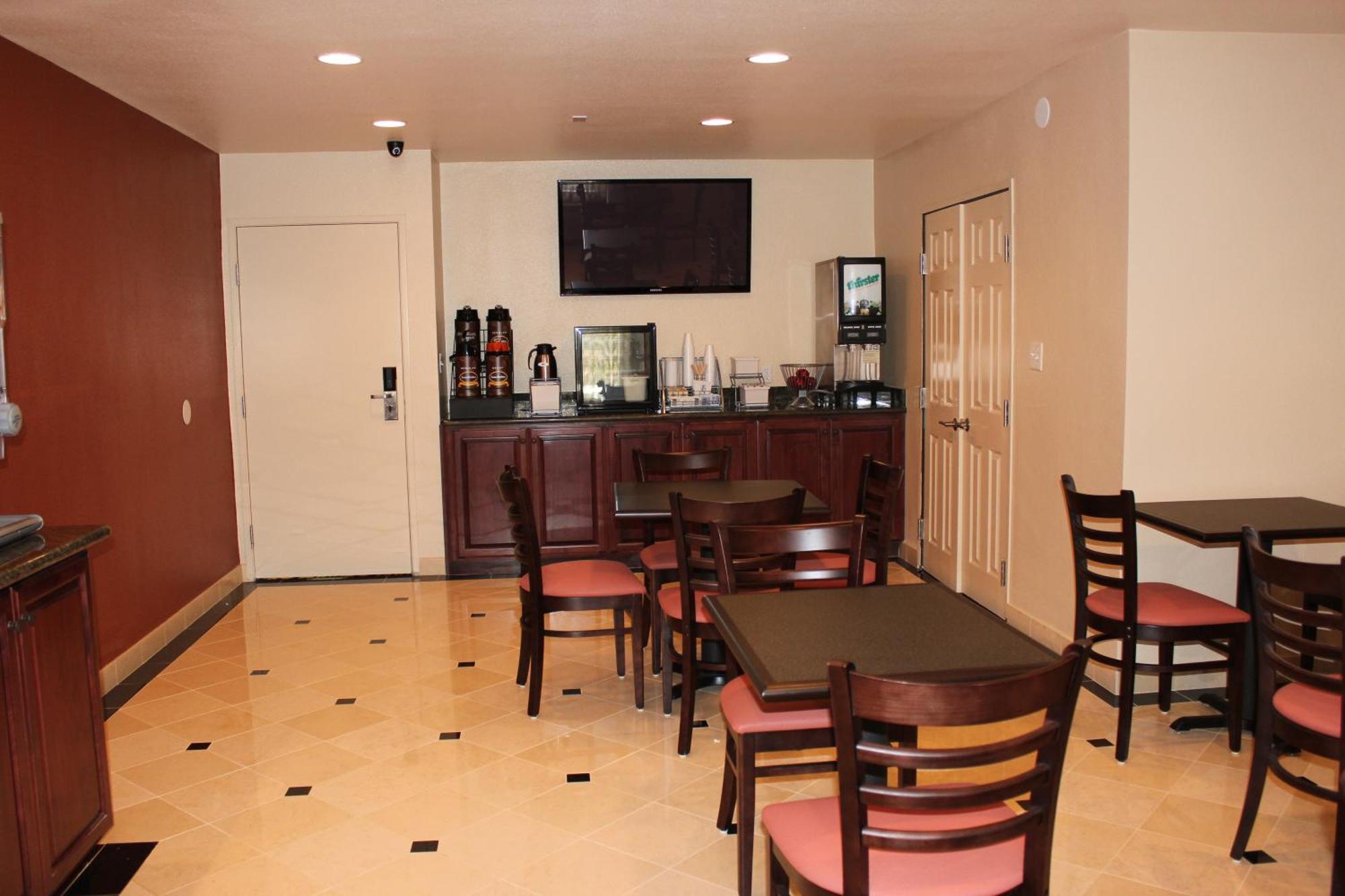 Super 8 By Wyndham Vallejo/Napa Valley Exterior photo
